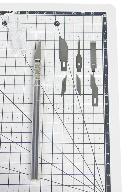 Close-up profile of a premium aluminum hobby scalpel knife kit showcasing 5 interchangeable sharp replacement steel blades.