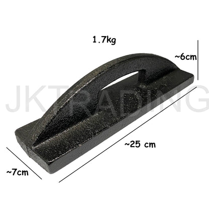 Dimensions diagram showing the 1.7kg weight, 25cm length, 7.5cm width, and 6cm height of the tailors pattern weight.